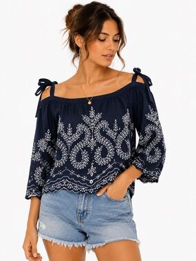 Essentials by ABS Navy blue & white‎ top, Size M
